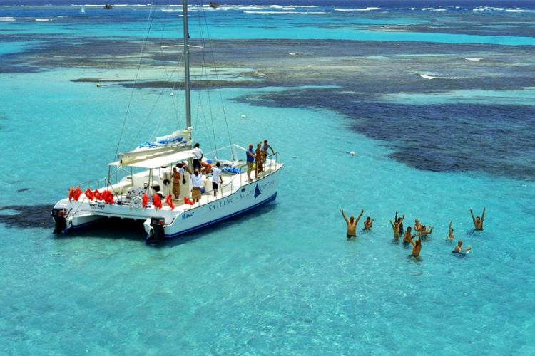 Catamaran Tour Foto 01